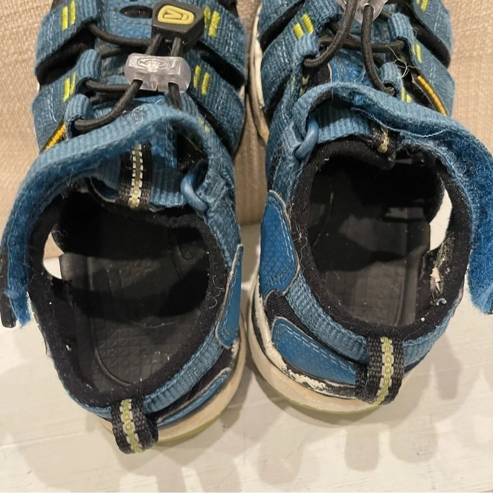 Keen Kids Newport Neo H2 (Little Kid/Boy) Blue Legion Sz 6 Based on measurements